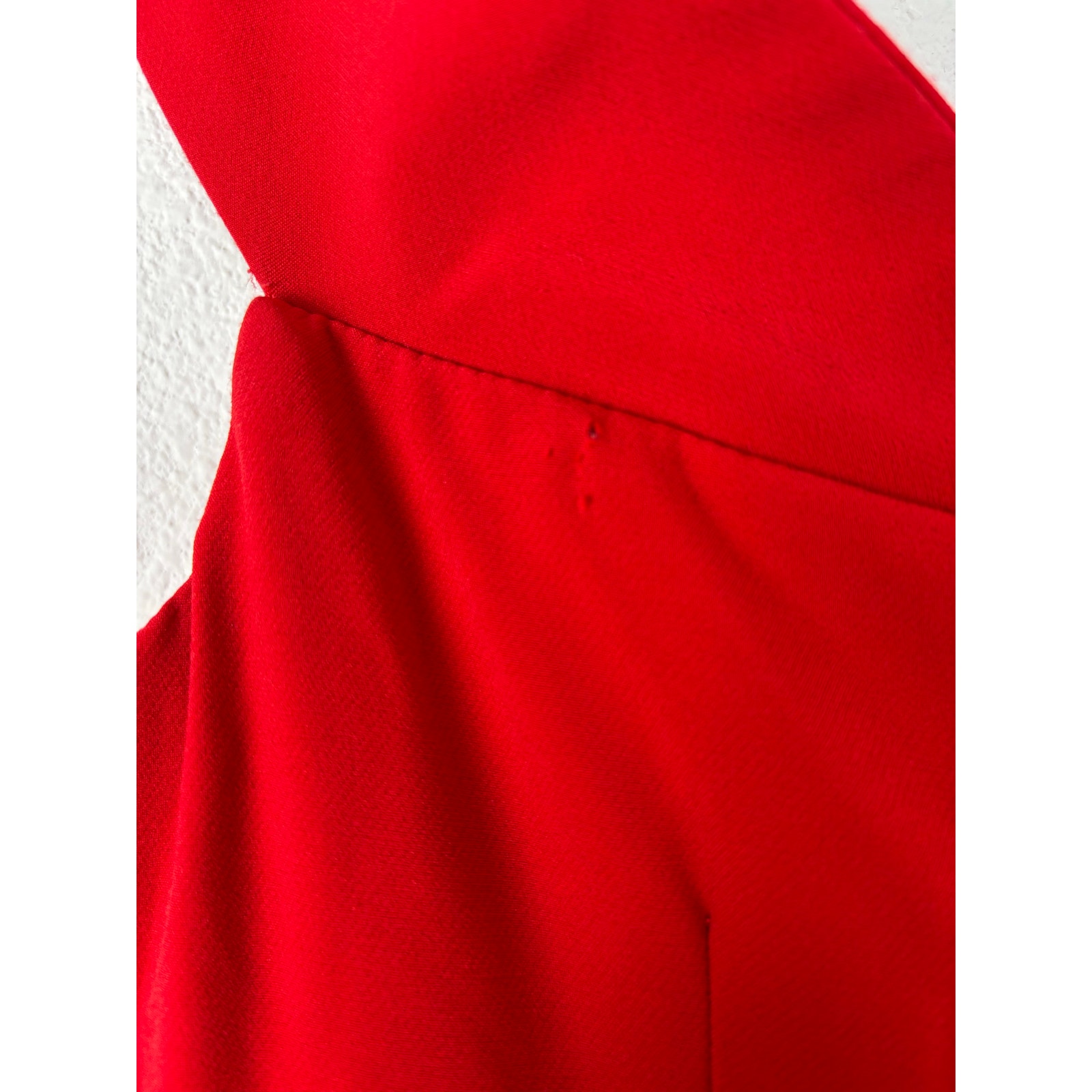 Monique Lhuillier Viviana Red Crepe Gown Size 2 V Neck Formal Evening Maxi — image 6 of 8